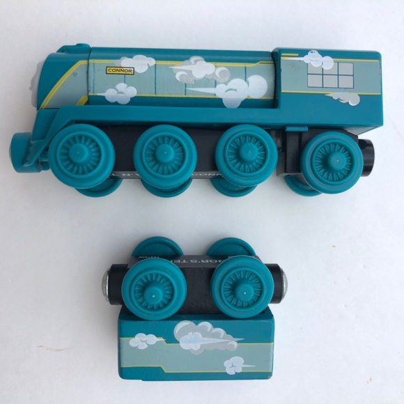 Thomas and Friends Wooden Railway Sodor Engine Wash Roll n’ Whistle Connor - Picture 10 of 16